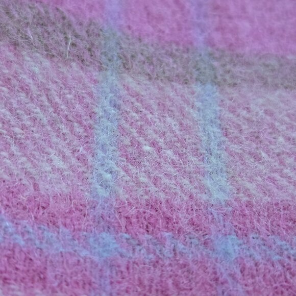 NWOT Lavender Pink Grey Plaid Lambswool Scarf Ballantrae Edinburgh Scotland - Picture 6 of 7